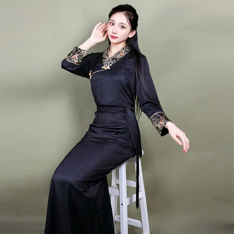 Tibetan women's festival wear