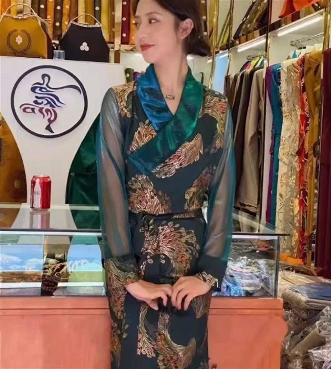Spring and Summer Tibetan clothes in Lhasa